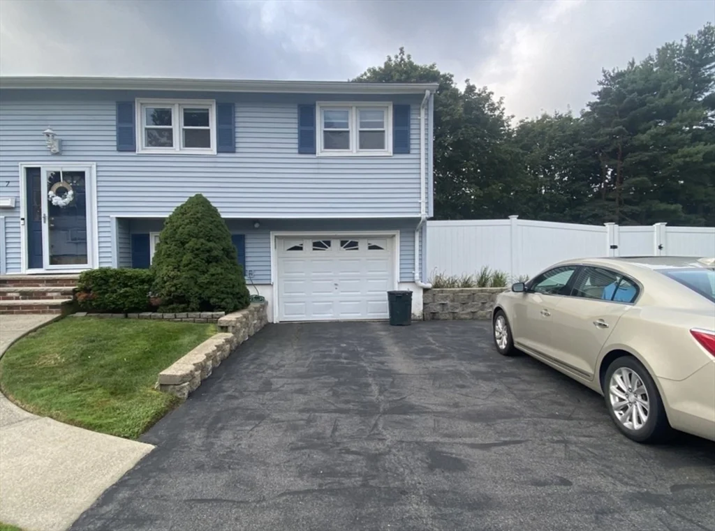 3 bed, 2 bath apartment for rent at 7 Cleveland Rd, Peabody — photo 17 of 23