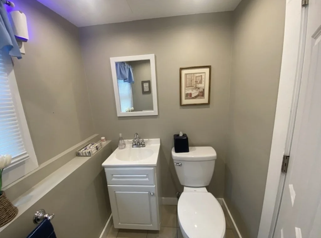 3 bed, 2 bath apartment for rent at 7 Cleveland Rd, Peabody — photo 14 of 23