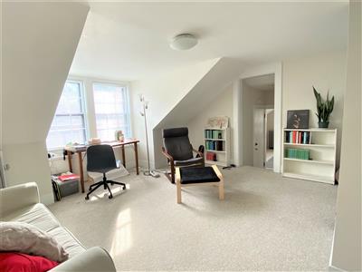 1 bed, 1 bath apartment for rent at 7 Clinton St Unit 3, Mid Cambridge — photo 1 of 4