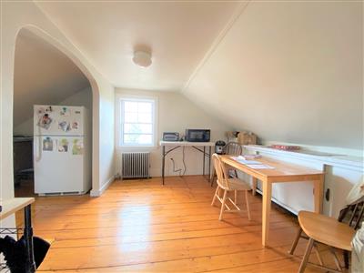 1 bed, 1 bath apartment for rent at 7 Clinton St Unit 3, Mid Cambridge — photo 2 of 4