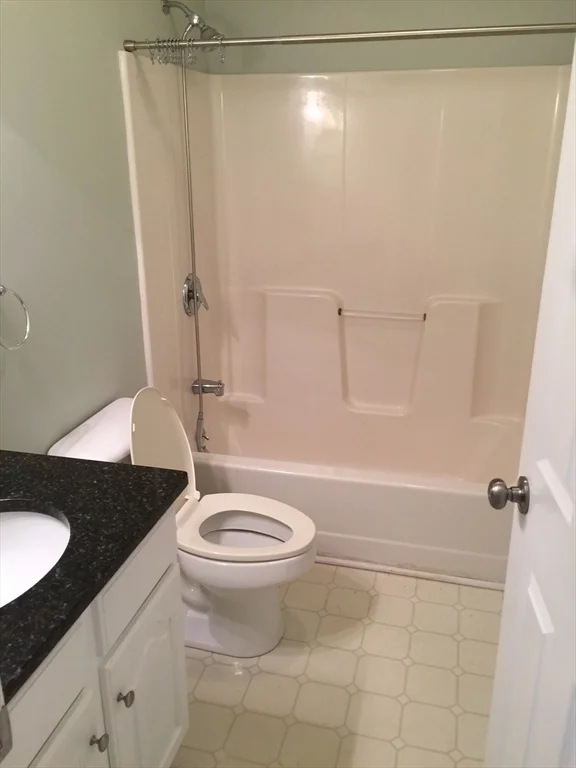 2 bed, 2 bath apartment for rent at 7 Conant Rd Unit 11, Winchester — photo 9 of 36
