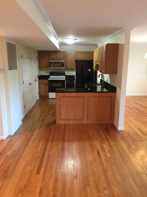 2 bed, 2 bath apartment for rent at 7 Conant Rd Unit 11, Winchester — photo 21 of 36