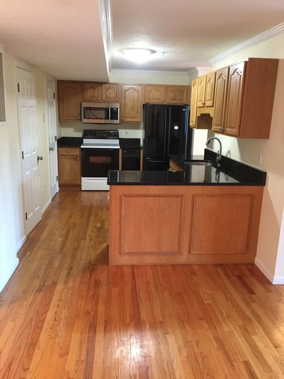 2 bed, 2 bath apartment for rent at 7 Conant Rd Unit 11, Winchester