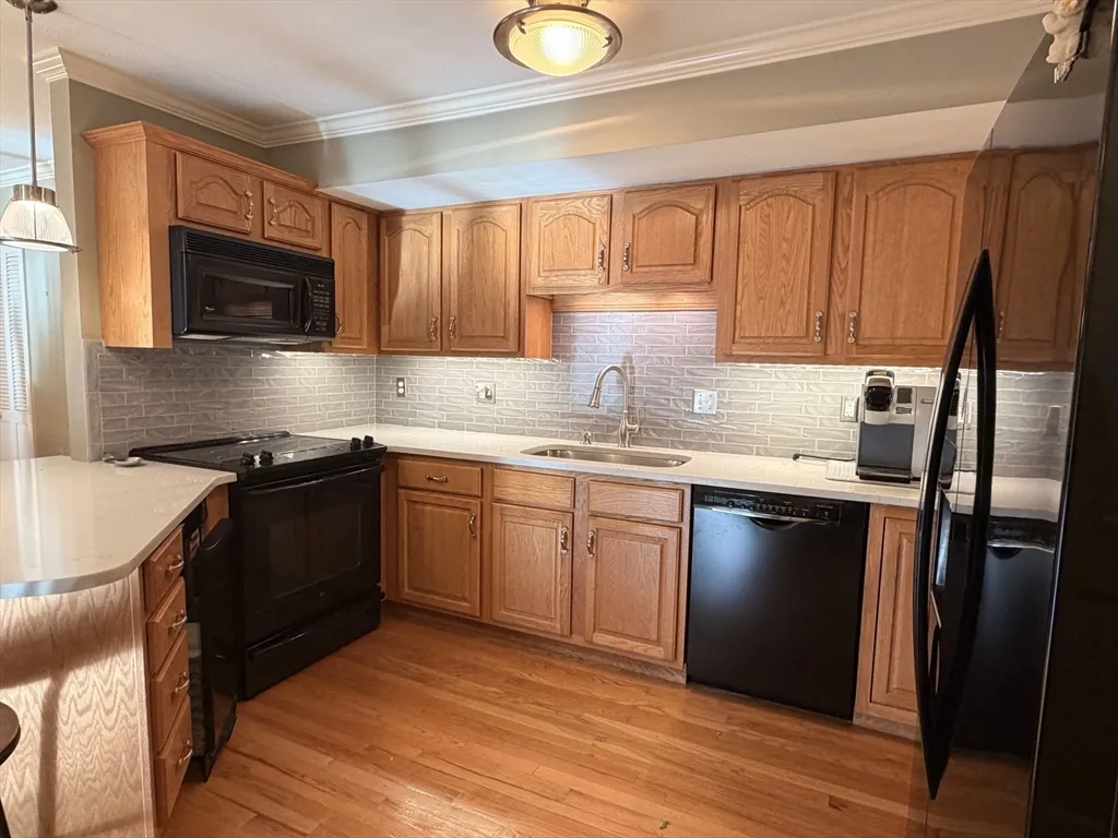 2 bed, 2 bath apartment for rent at 7 Conant Rd Unit 21, Winchester — photo 6 of 27