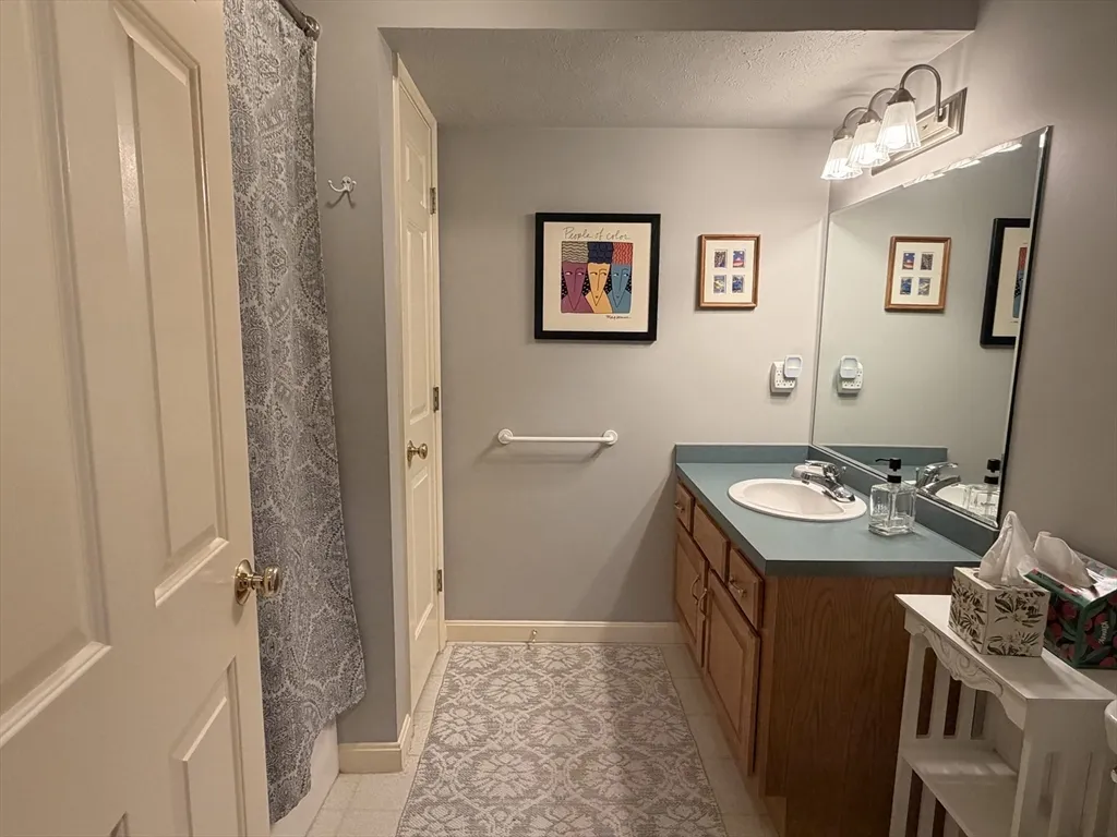 2 bed, 2 bath apartment for rent at 7 Conant Rd Unit 21, Winchester — photo 19 of 27