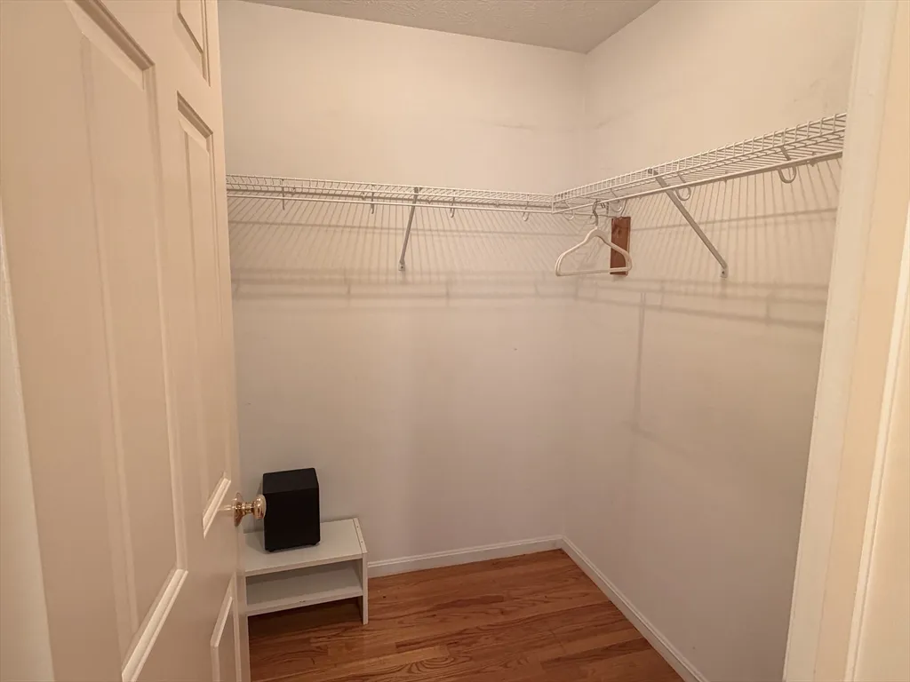 2 bed, 2 bath apartment for rent at 7 Conant Rd Unit 21, Winchester — photo 9 of 27