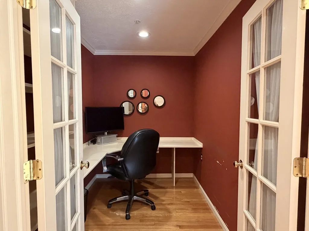 2 bed, 2 bath apartment for rent at 7 Conant Rd Unit 21, Winchester — photo 8 of 27