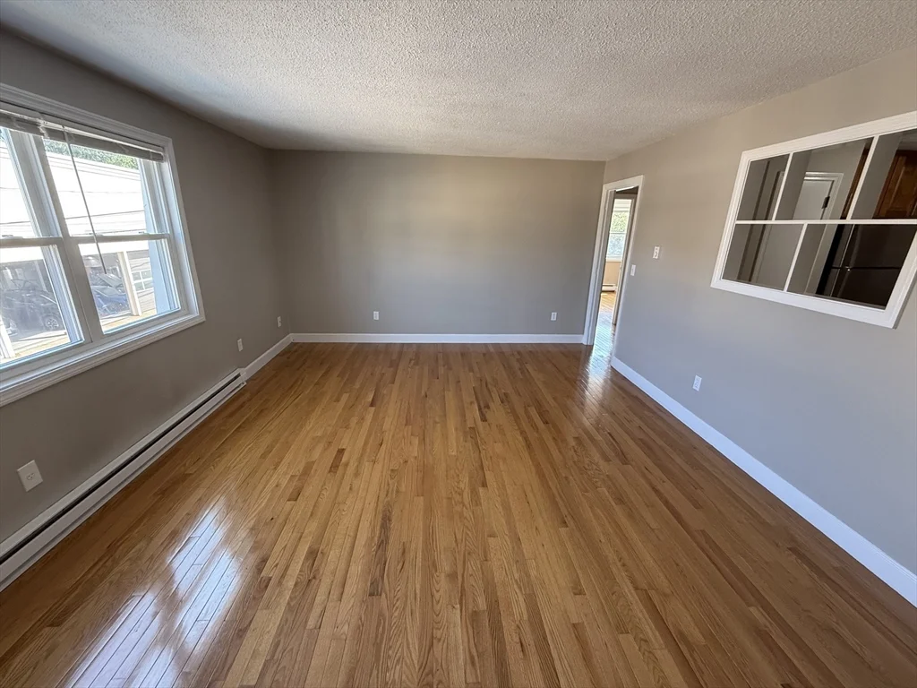 2 bed, 1 bath apartment for rent at 7 Cottage St Unit 5, Mansfield — photo 2 of 10