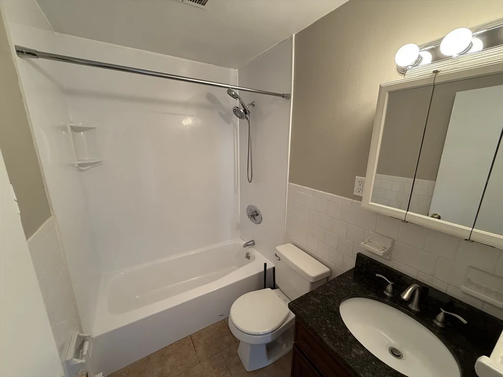 2 bed, 1 bath apartment for rent at 7 Cottage St Unit 5, Mansfield — photo 7 of 10