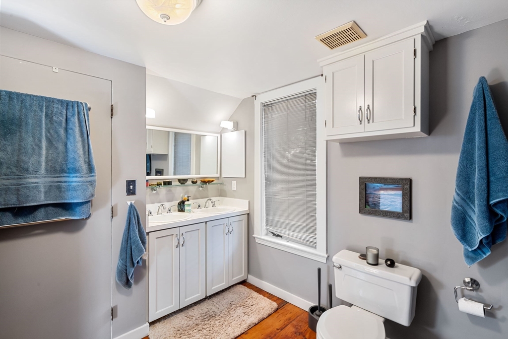 1 bed, 1 bath apartment for rent at 7 Cottage St Unit 7, Cambridgeport — photo 14 of 19