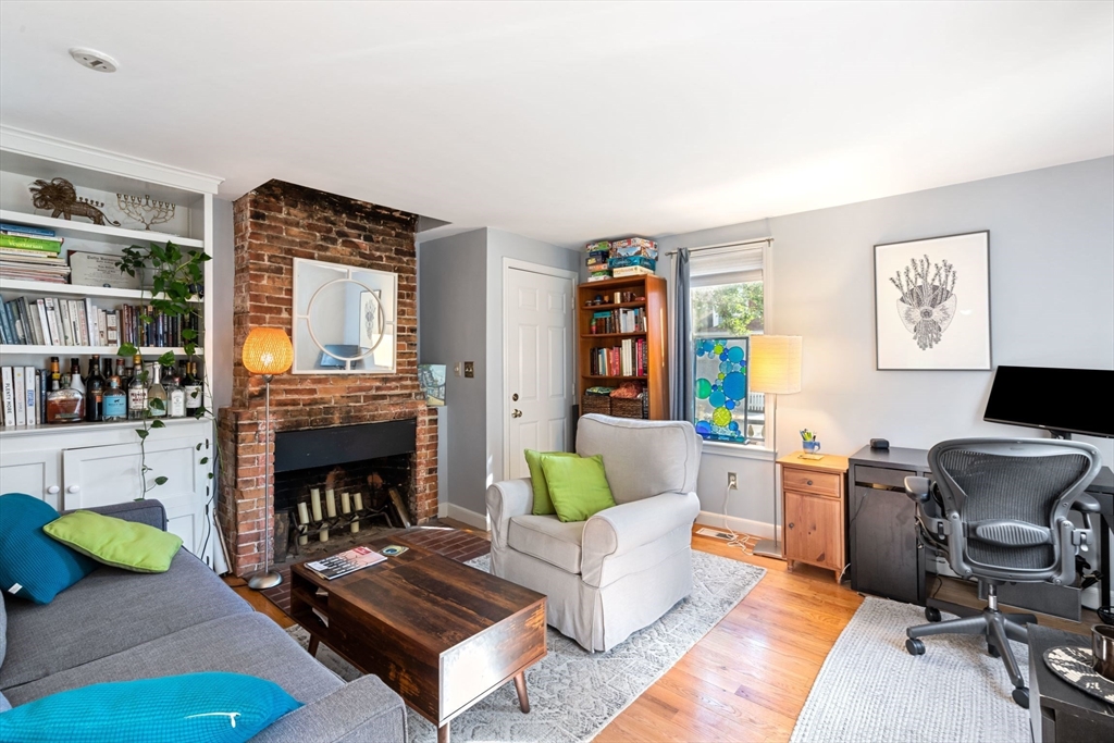 1 bed, 1 bath apartment for rent at 7 Cottage St Unit 7, Cambridgeport — photo 2 of 19