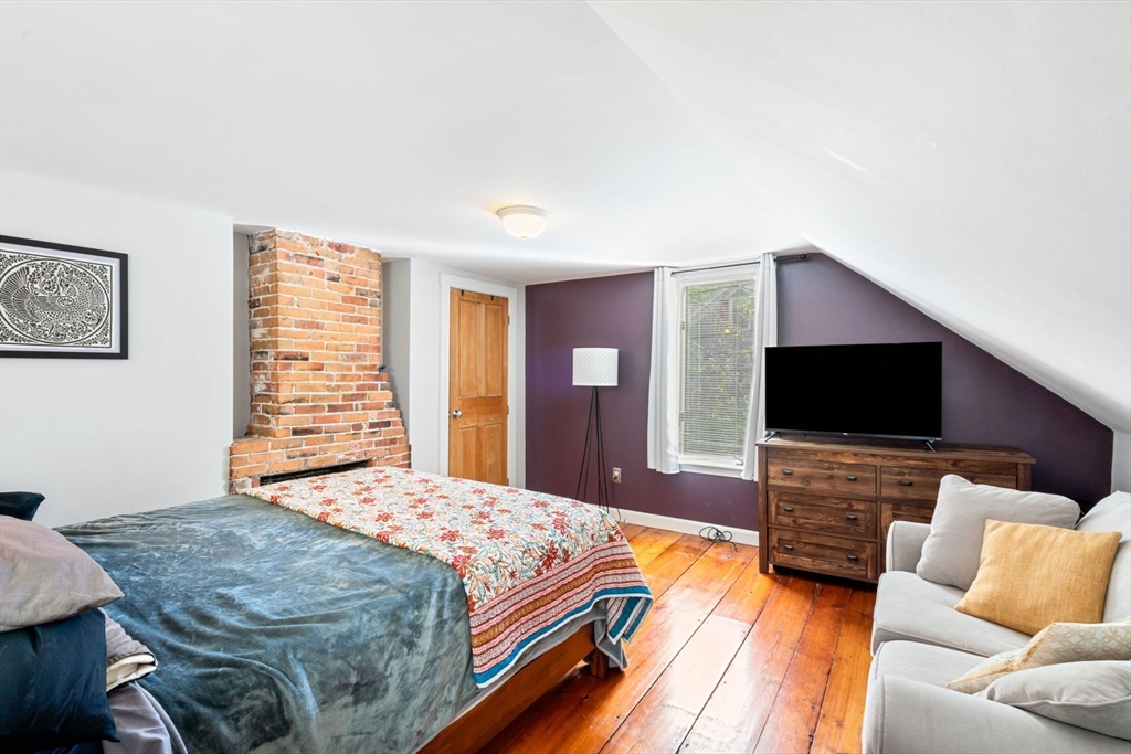 1 bed, 1 bath apartment for rent at 7 Cottage St Unit 7, Cambridgeport — photo 11 of 19