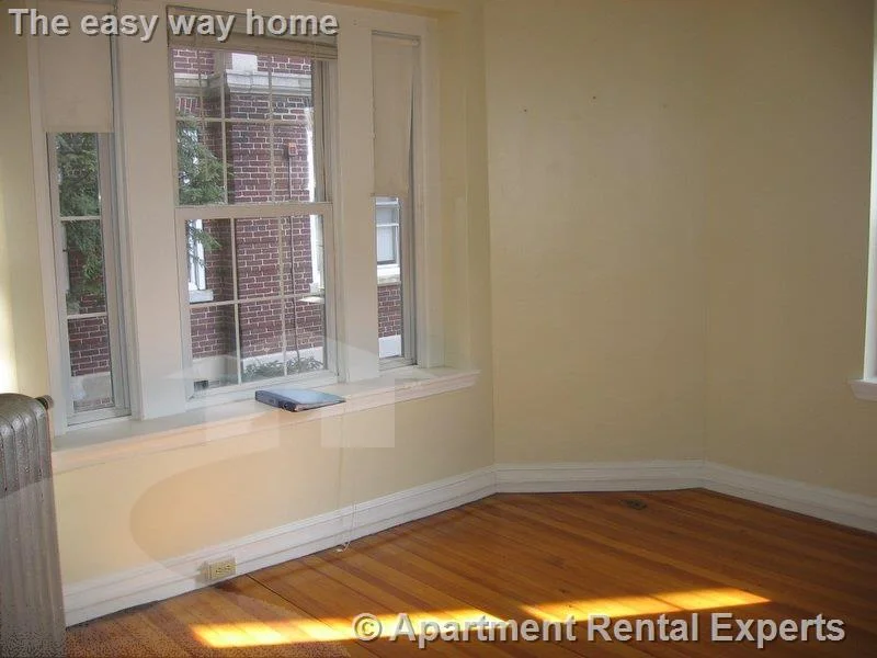 3 bed, 1 bath apartment for rent at 7 Craigie Cir Unit 1, Harvard Square — photo 3 of 19