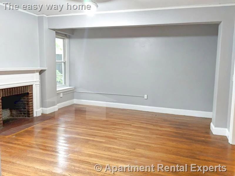 1 bed, 1 bath apartment for rent at 7 Craigie Cir Unit 2, Harvard Square — photo 3 of 14