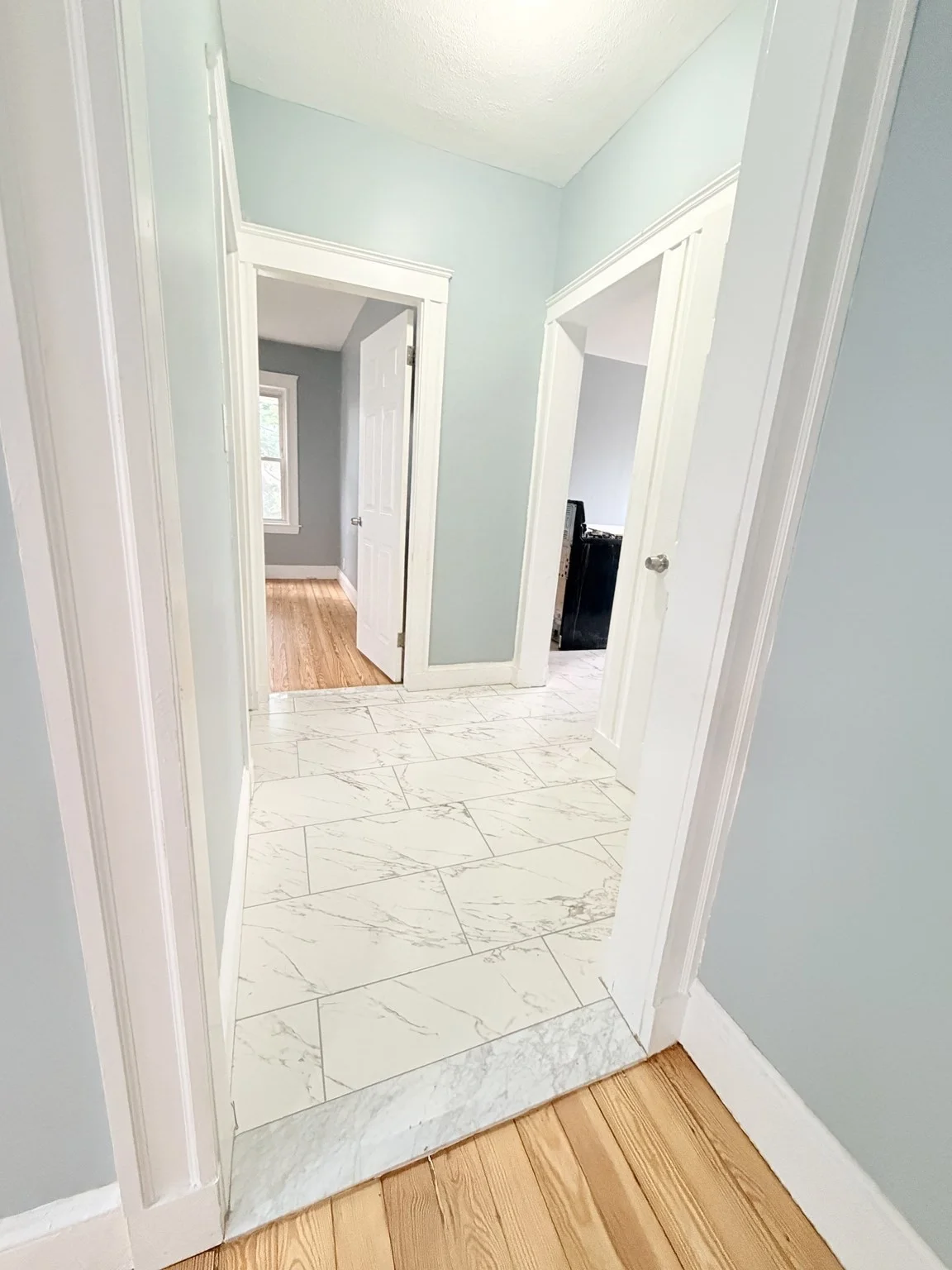 3 bed, 1 bath apartment for rent at 7 Crowell Unit 3, Dorchester — photo 5 of 9