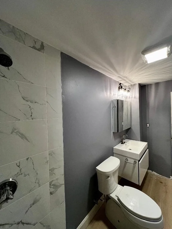 5 bed, 2 bath apartment for rent at 7 Cutter St, East Somerville — photo 5 of 6