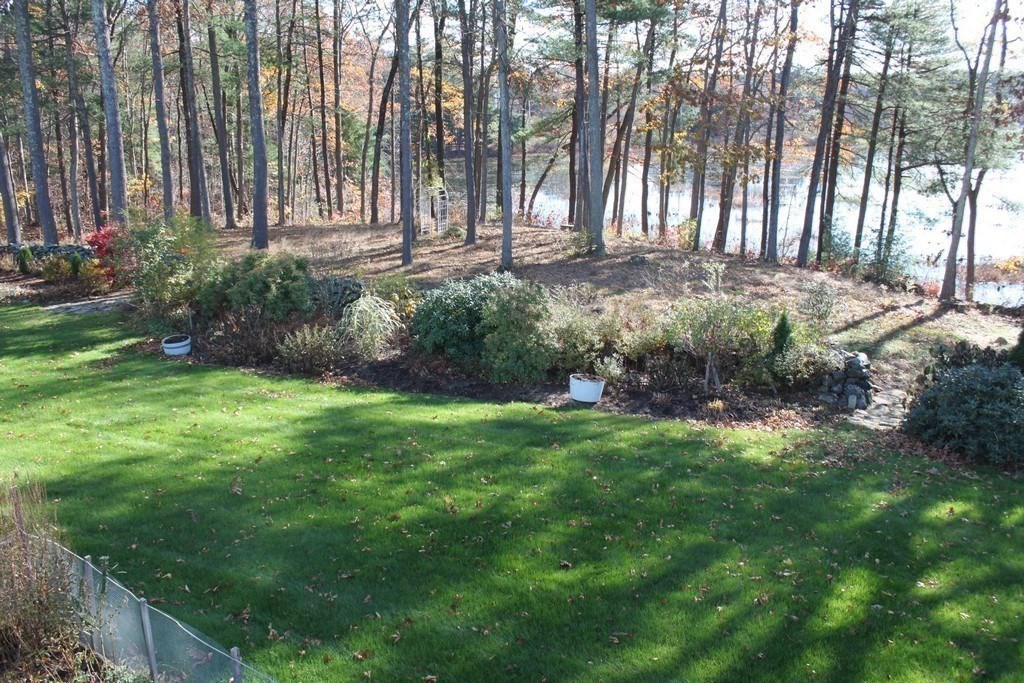 3 bed, 2 bath apartment for rent at 7 Deer Run Dr, Shrewsbury — photo 28 of 30