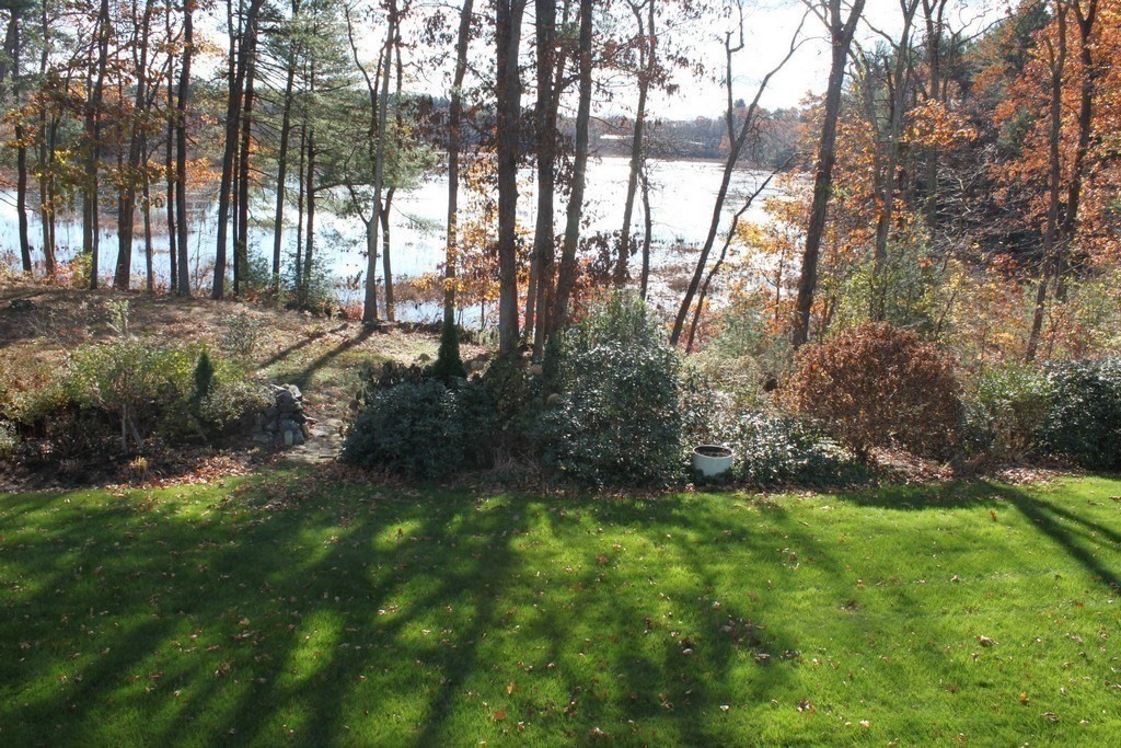3 bed, 2 bath apartment for rent at 7 Deer Run Dr, Shrewsbury — photo 29 of 30