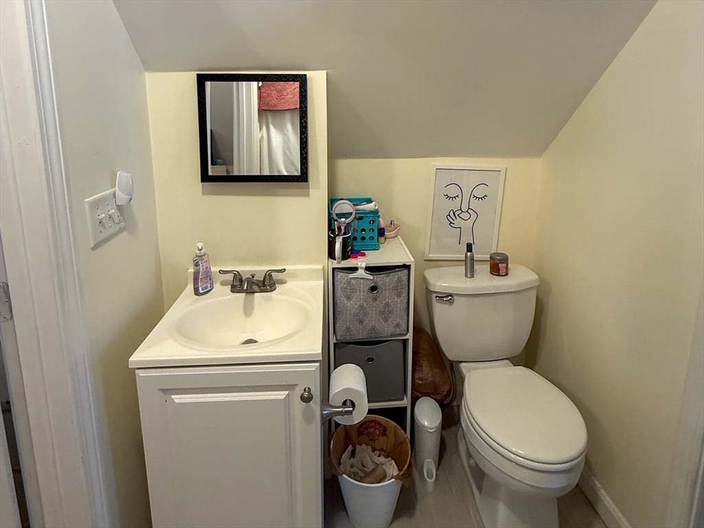 5 bed, 2 bath apartment for rent at 7 Dell St, East Somerville — photo 18 of 20