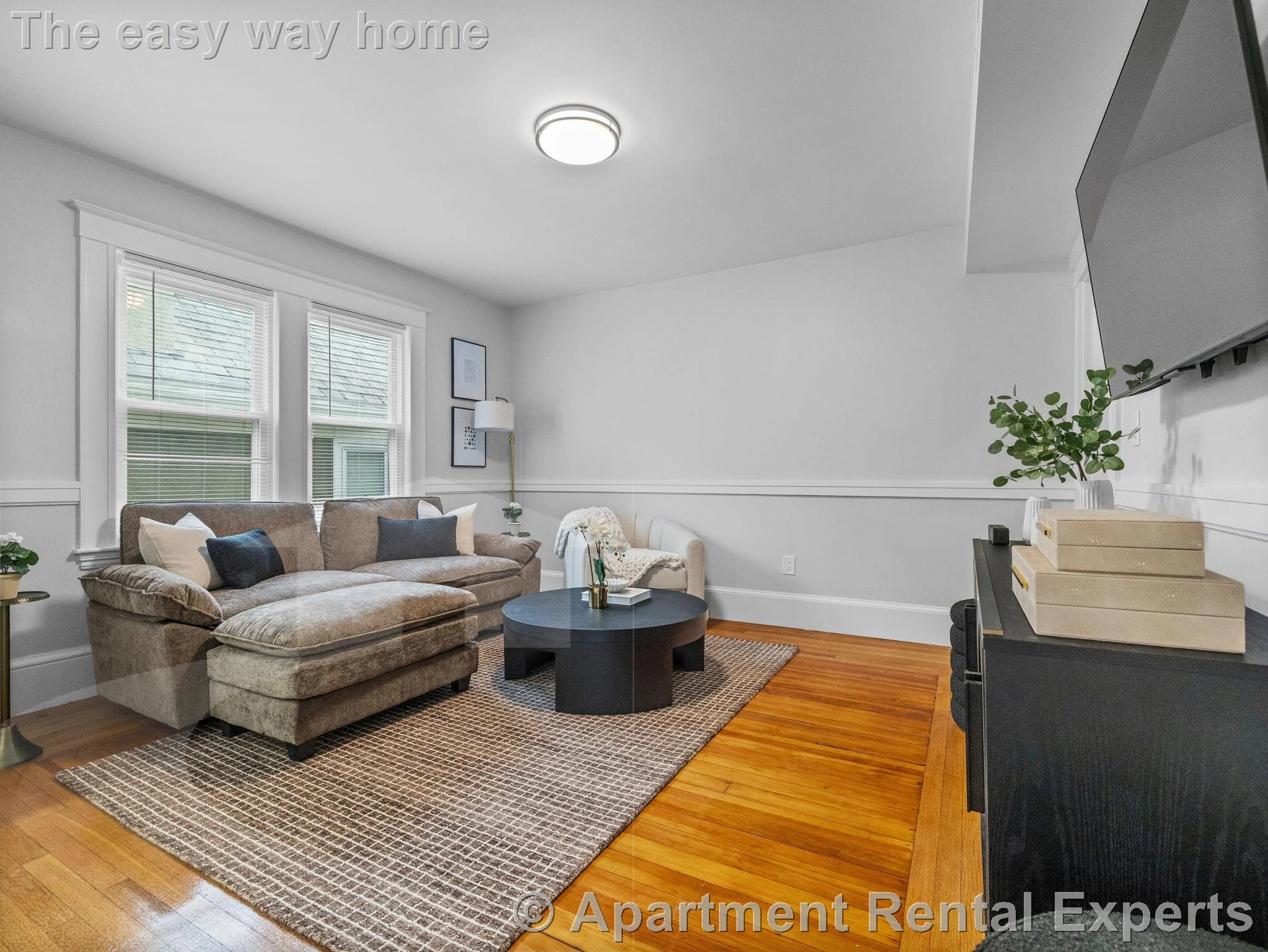 7 bed, 3 bath apartment for rent at 7 Dickson St Unit 2, Teele Square — photo 5 of 17
