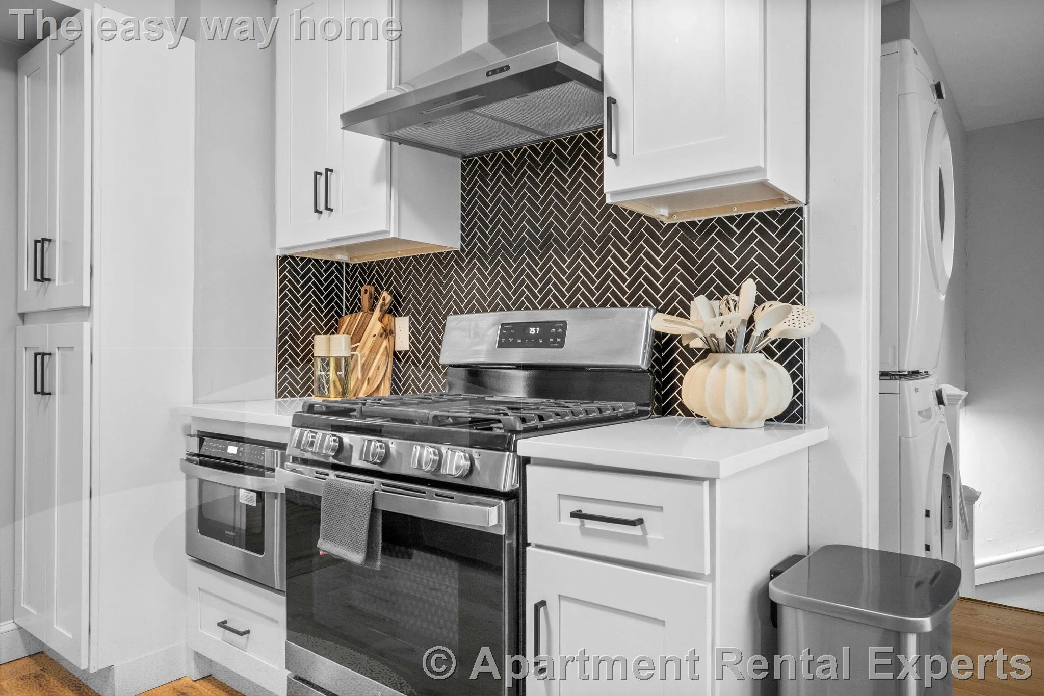 7 bed, 3 bath apartment for rent at 7 Dickson St Unit 2, Teele Square — photo 2 of 17