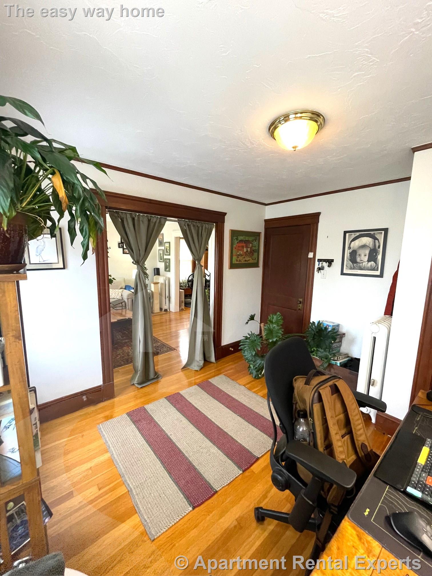 2 bed, 1 bath apartment for rent at 7 Doble Ave Unit 2, Tufts — photo 3 of 22