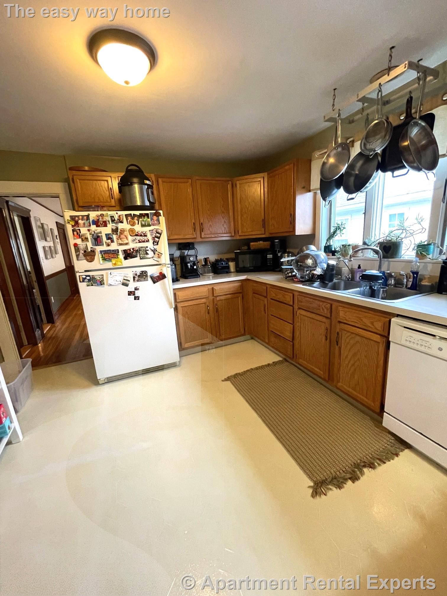2 bed, 1 bath apartment for rent at 7 Doble Ave Unit 2, Tufts — photo 13 of 22