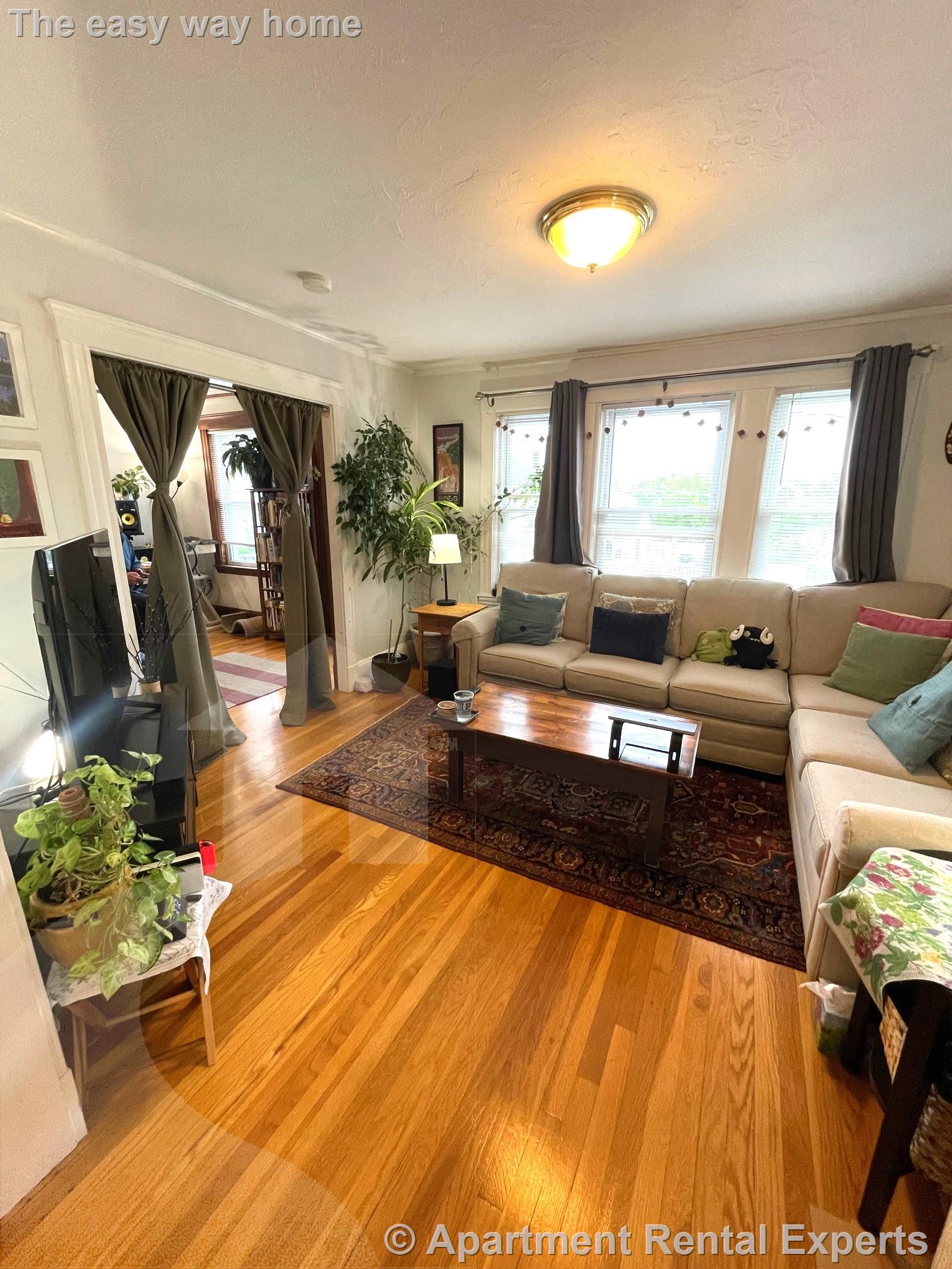 2 bed, 1 bath apartment for rent at 7 Doble Ave Unit 2, Tufts — photo 5 of 22