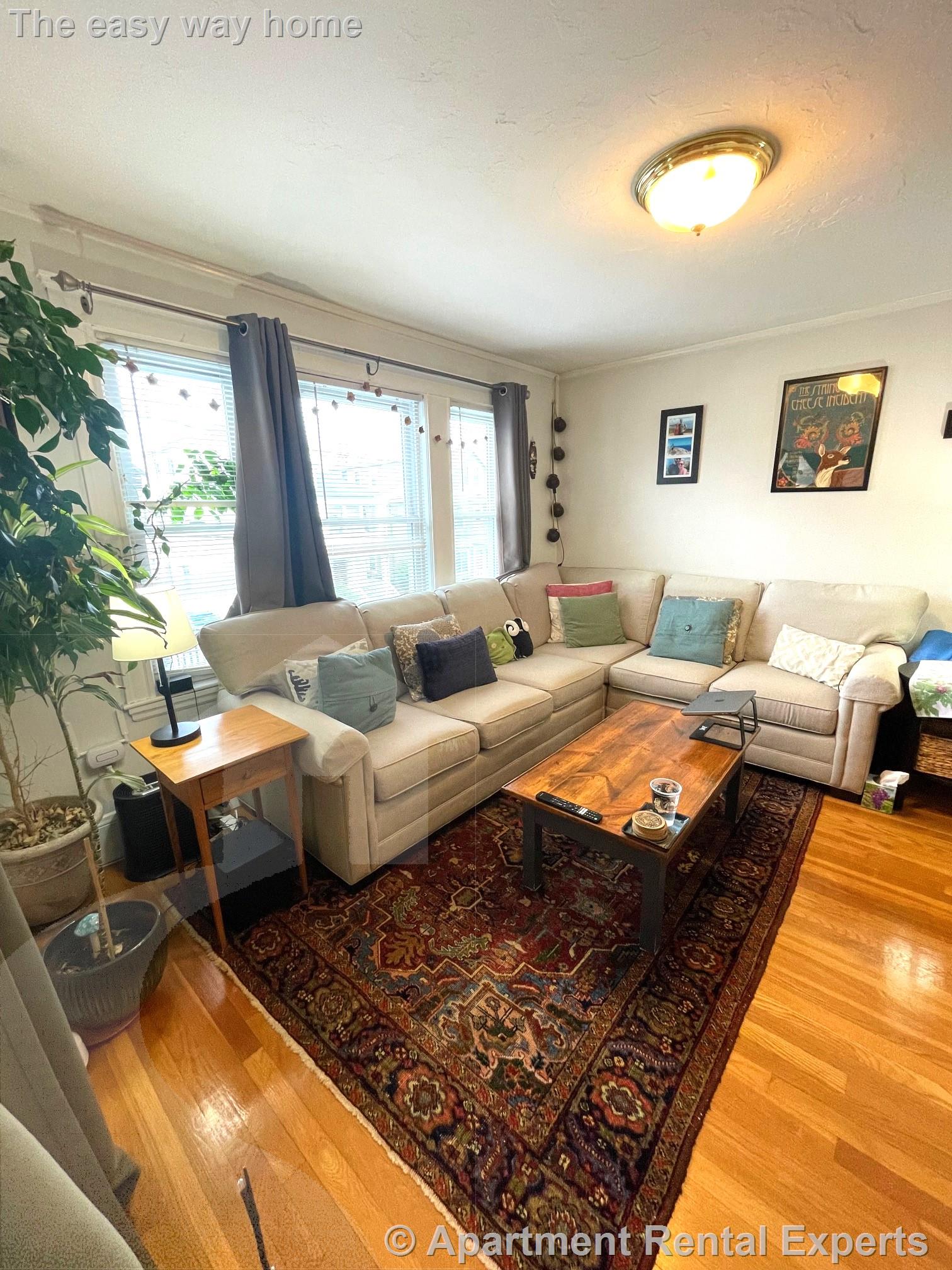 2 bed, 1 bath apartment for rent at 7 Doble Ave Unit 2, Tufts