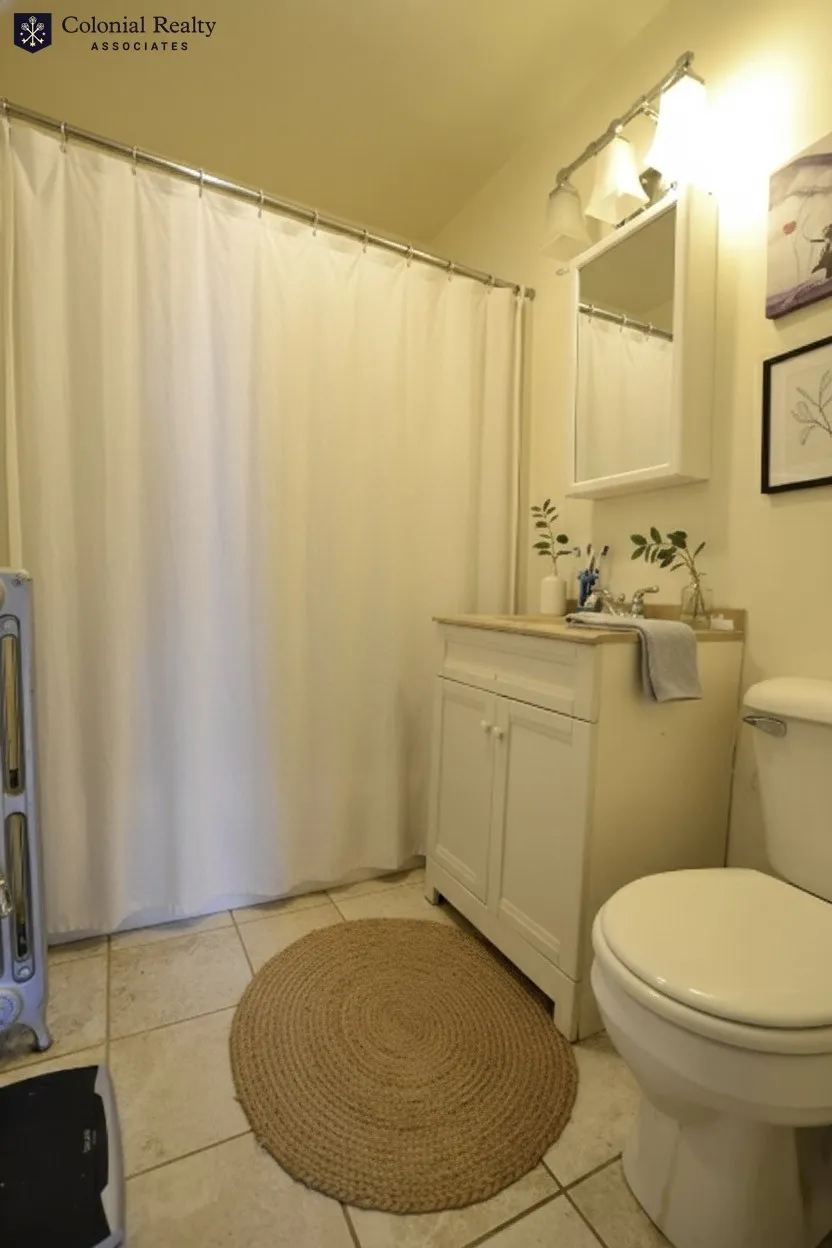 4.5 bed, 2 bath apartment for rent at 7 Donnybrook Rd Unit 02, Brighton — photo 9 of 12