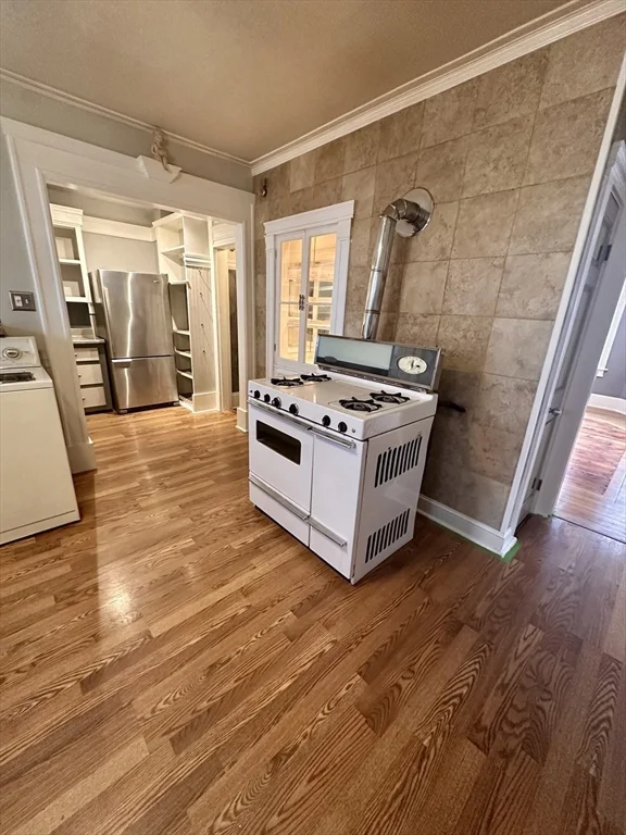 2 bed, 1 bath apartment for rent at 7 Dupont St Unit 1L, Worcester — photo 12 of 15