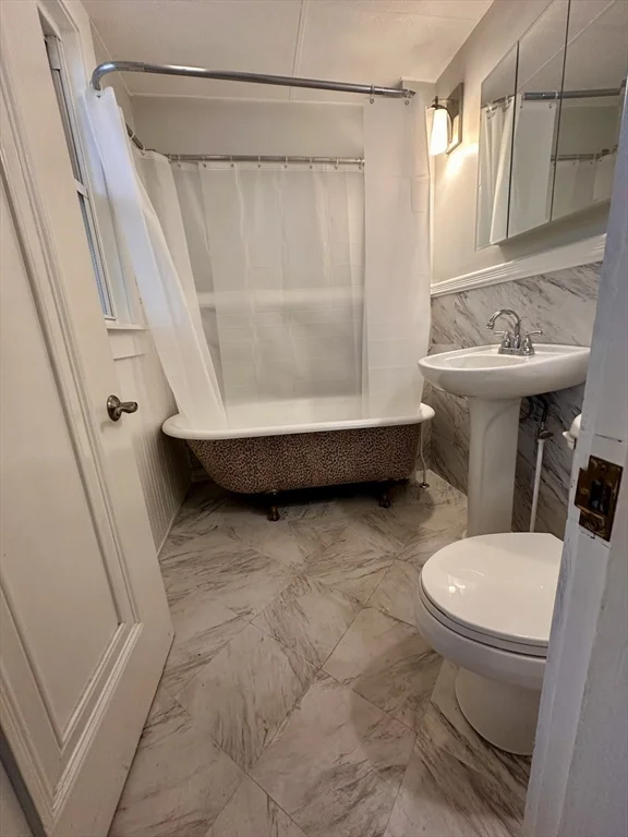 2 bed, 1 bath apartment for rent at 7 Dupont St Unit 1L, Worcester — photo 13 of 15