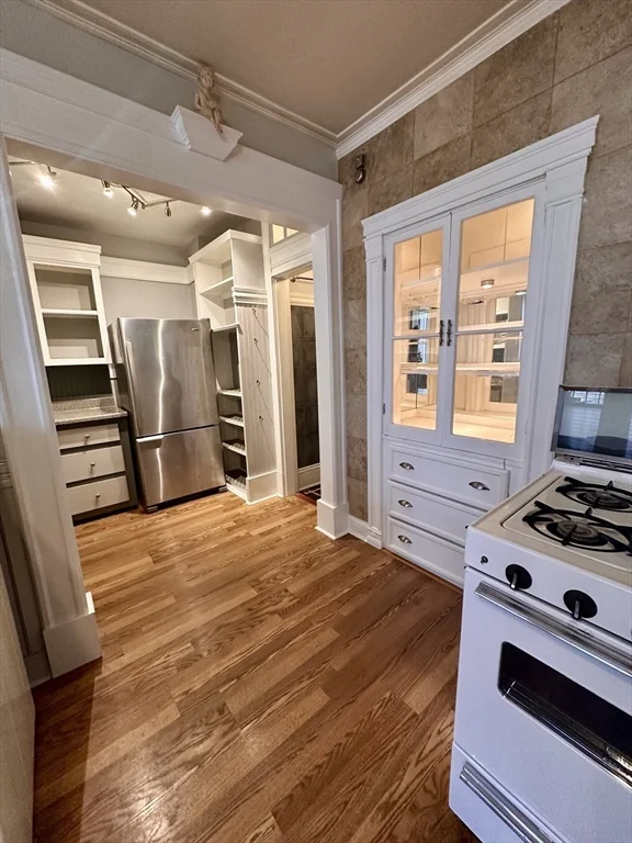 2 bed, 1 bath apartment for rent at 7 Dupont St Unit 1L, Worcester — photo 9 of 15