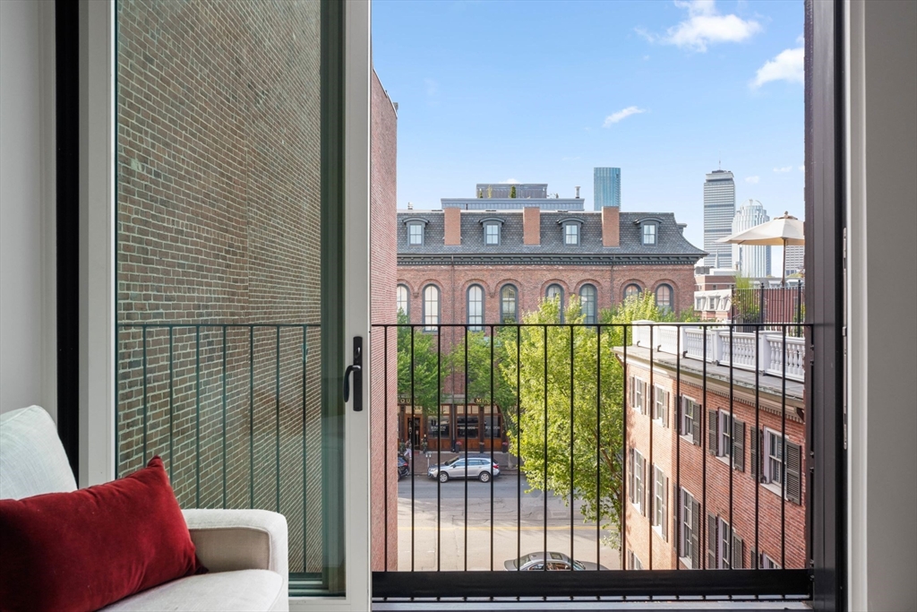 2 bed, 2 bath apartment for rent at 7 E Springfield Unit 4A, South End — photo 6 of 17