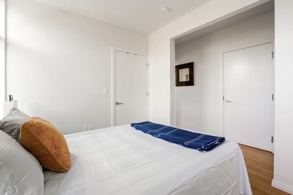 2 bed, 2 bath apartment for rent at 7 E Springfield Unit 4A, South End — photo 12 of 17