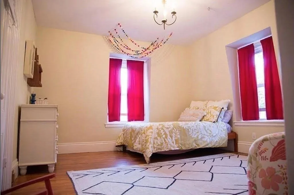 3 bed, 3 bath apartment for rent at 7 Eliot St, Jamaica Plain — photo 9 of 11