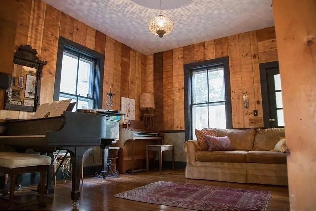 3 bed, 3 bath apartment for rent at 7 Eliot St, Jamaica Plain — photo 2 of 11