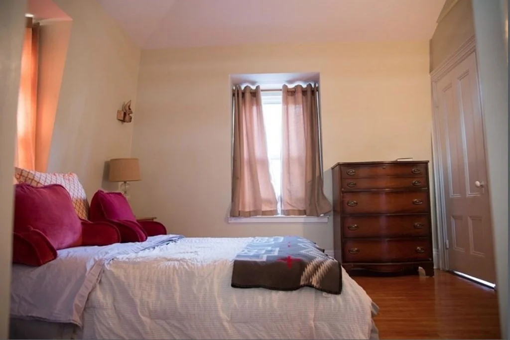 3 bed, 3 bath apartment for rent at 7 Eliot St Unit 1, Jamaica Plain — photo 9 of 14