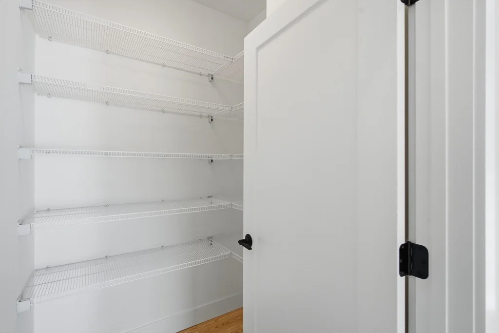 3 bed, 2 bath apartment for rent at 7 Elise Ave Unit -, Londonderry — photo 14 of 41