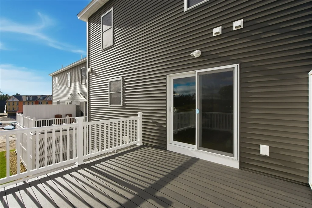 3 bed, 2 bath apartment for rent at 7 Elise Ave Unit -, Londonderry — photo 36 of 41