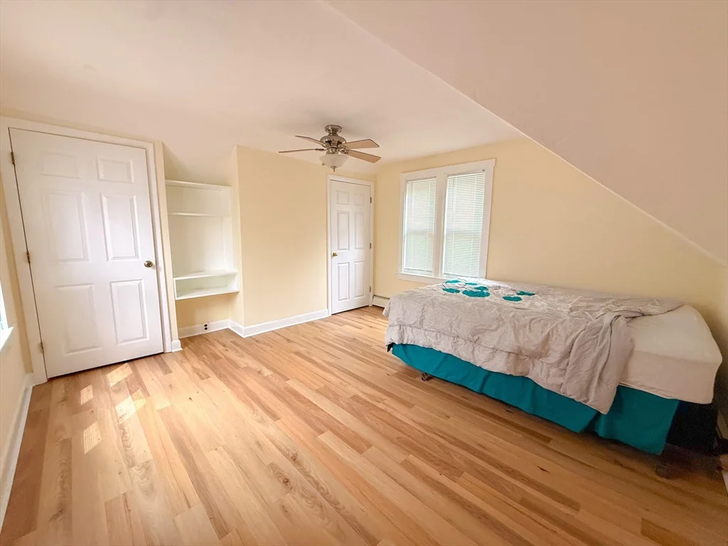 4 bed, 1 bath apartment for rent at 7 Elm Unit 1, Natick — photo 7 of 12