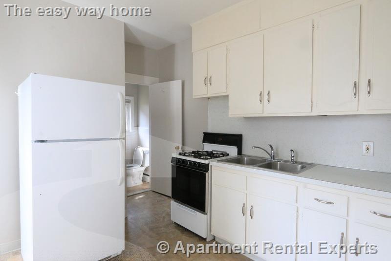 Studio bed, 1 bath apartment for rent at 7 Elmer St Unit 3, Riverside — photo 6 of 9