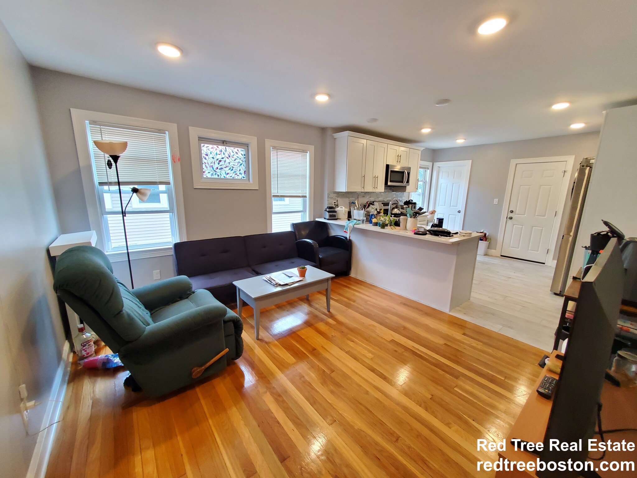 4 bed, 2 bath apartment for rent at 7 Elmira St, Brighton — photo 1 of 16