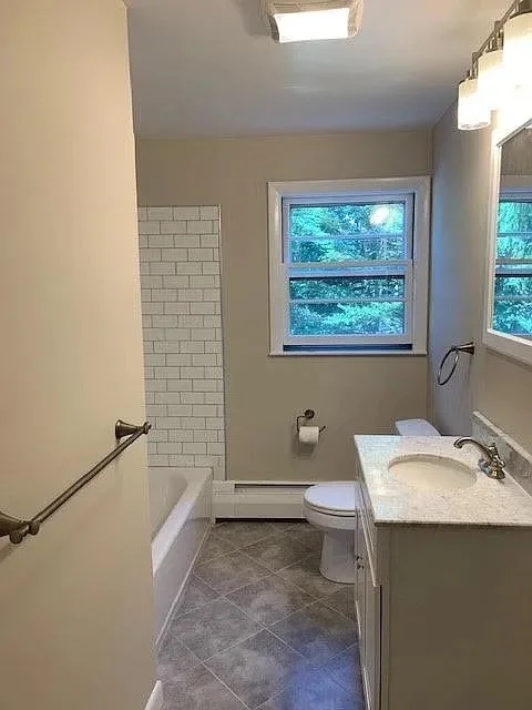 3 bed, 1 bath apartment for rent at 7 Esmond Ave Unit 1, Wakefield — photo 11 of 15