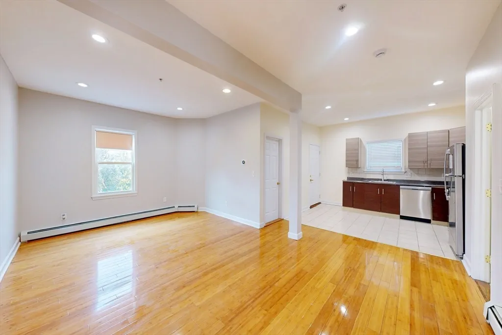 3 bed, 1 bath apartment for rent at 7 Estella Unit 2, Mattapan — photo 3 of 19