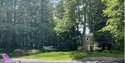 4 bed, 2 bath apartment for rent at 7 Evelyn Rd, Beverly — photo 3 of 7