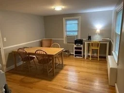 4 bed, 2 bath apartment for rent at 7 Evelyn Rd, Beverly — photo 4 of 7