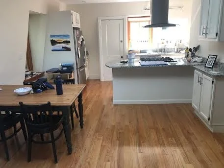 1 bed, 1 bath apartment for rent at 7 Everett St Unit 3, Jamaica Plain
