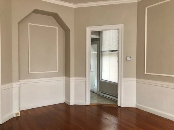 Studio bed, 1 bath apartment for rent at 7 Fairfax Rd Unit 1, Milton — photo 3 of 9