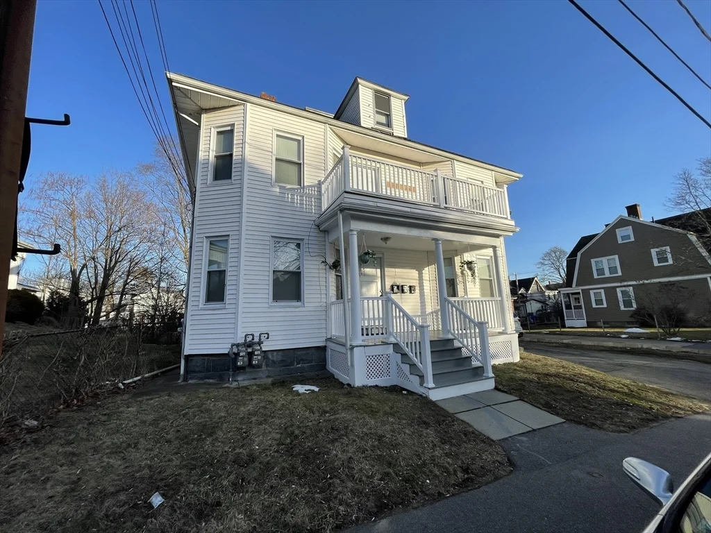 2 bed, 1 bath apartment for rent at 7 Fayette Unit 3, Taunton — photo 1 of 10
